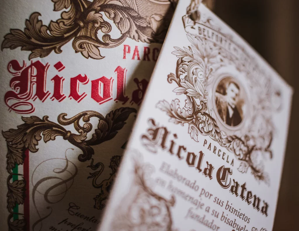 How to Remove Labels From Wine Bottles: 5 WAYS